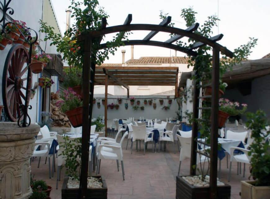 Hostal Los Amigos La Roda Buitenkant foto